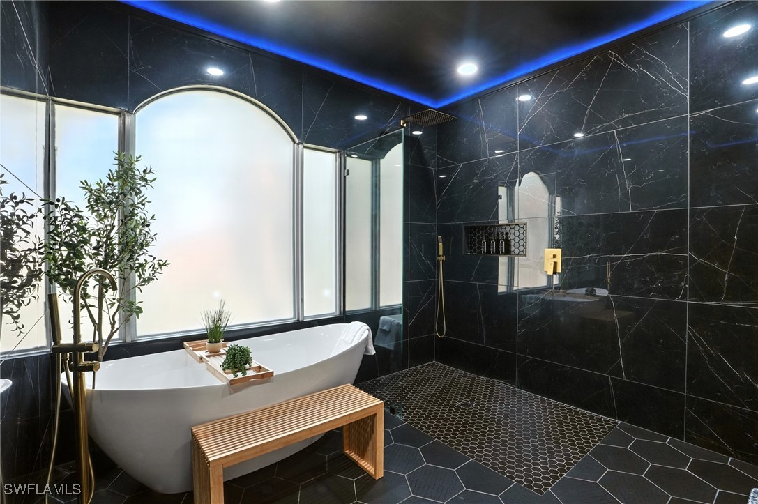 6 Bed SingleFamilyResidence for Sale in Mahogany Run, photo 28