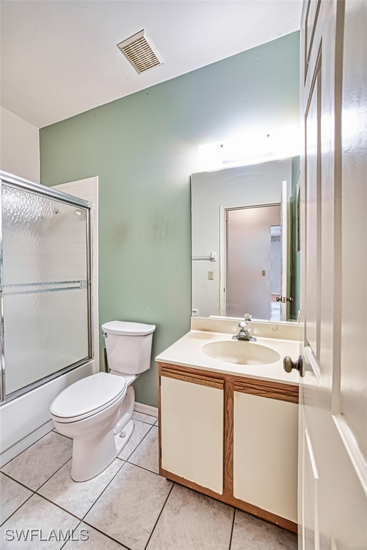2 Bed Attached for Sale in Naples, photo 28