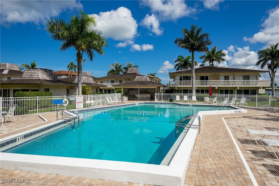 2 Bed Waterfront Home for Sale in Marco Island, photo 28