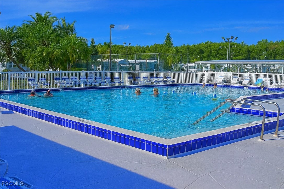 1 Bed ManufacturedHome for Sale in North Fort Myers, photo 28