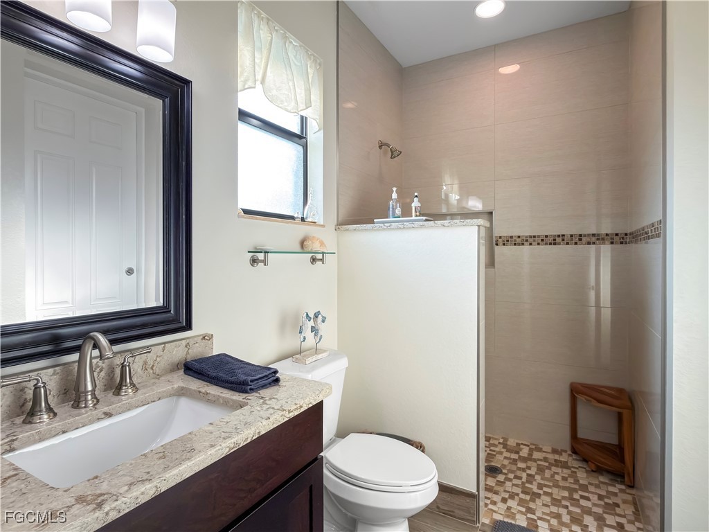 3 Bed Pool Home for Sale in Broadmoor, photo 28