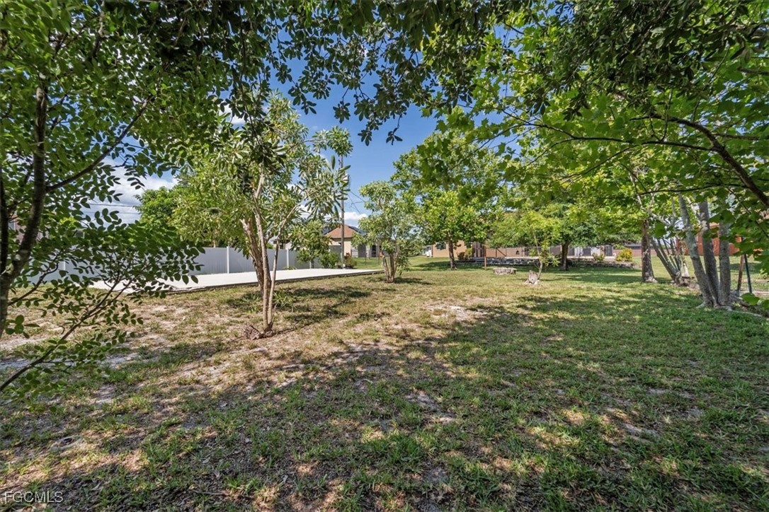 3 Bed Pool Home for Sale in Lehigh Acres, photo 28