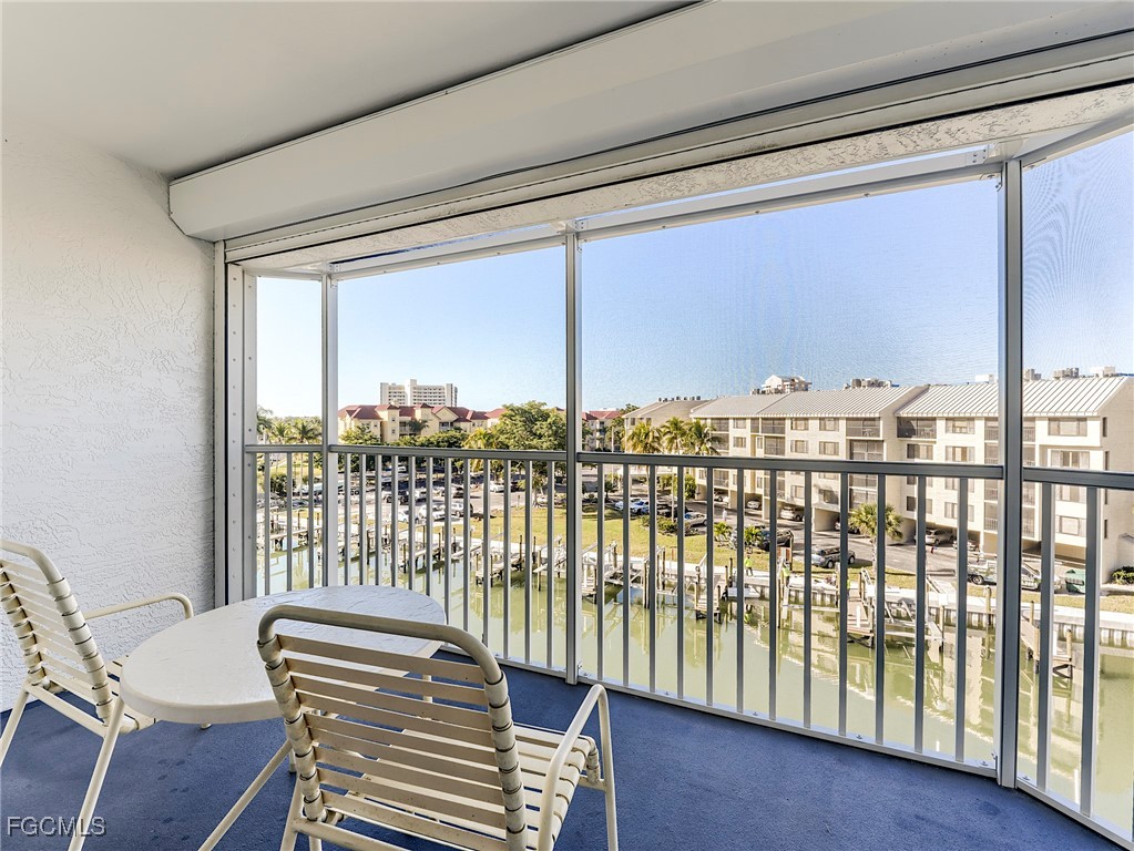 2 Bed Waterfront Home for Sale in Fort Myers Beach, photo 28