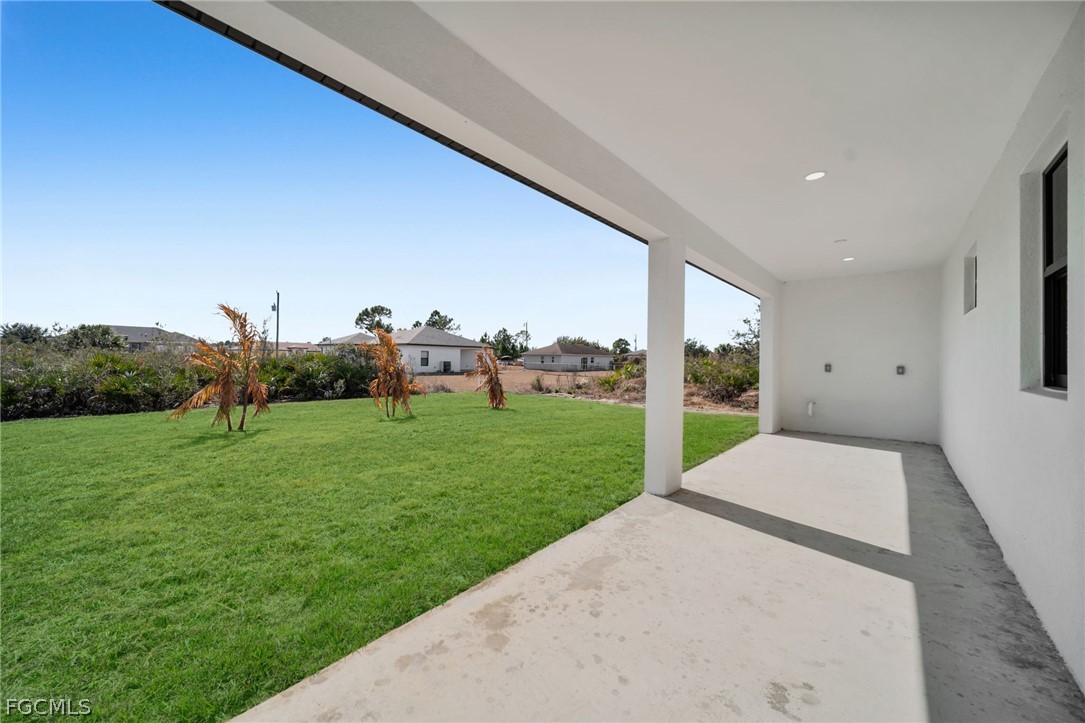 3 Bed SingleFamilyResidence for Sale in Lehigh Acres, photo 28