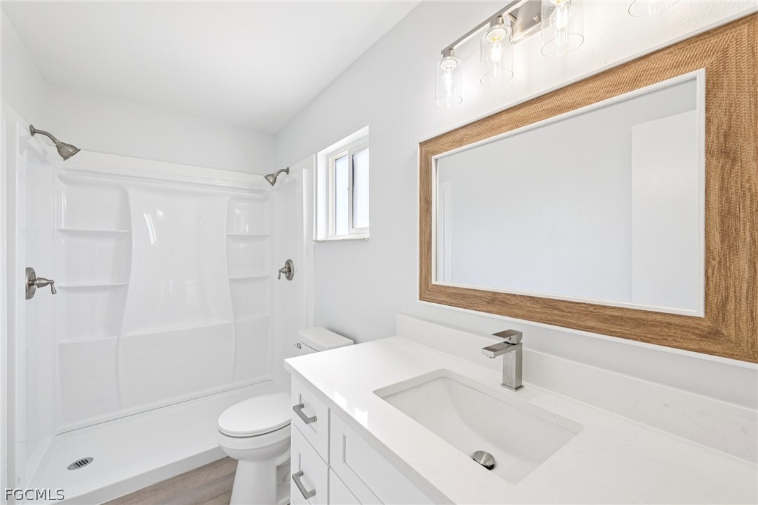 5 Bed SingleFamilyResidence for Sale in Cape Coral, photo 28