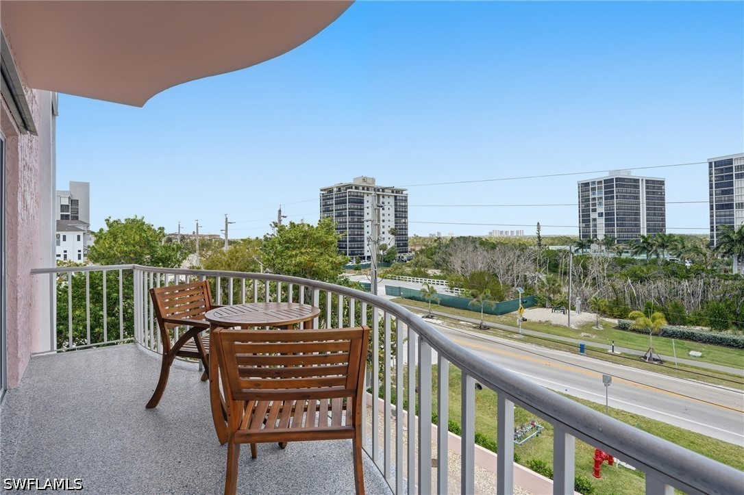 2 Bed Pool Home for Sale in Hickory Shores, photo 28