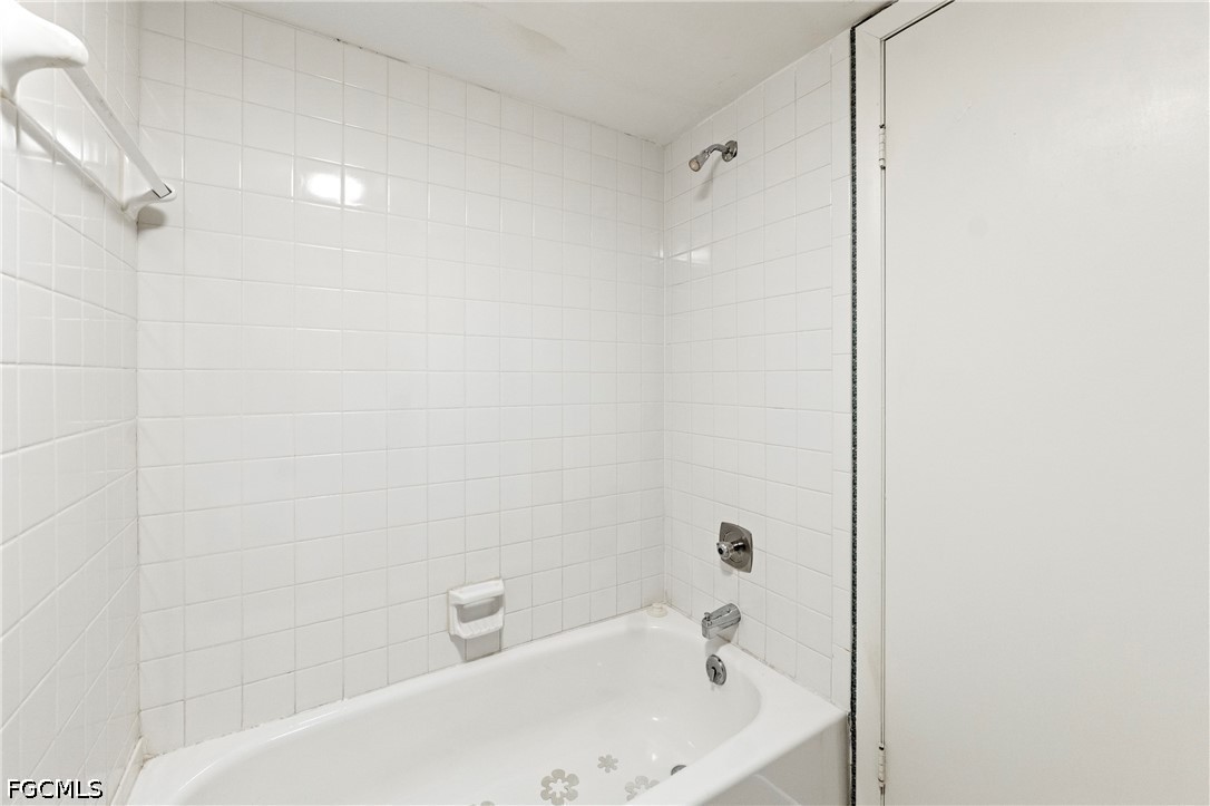 2 Bed Townhouse for Sale in Fort Myers, photo 28