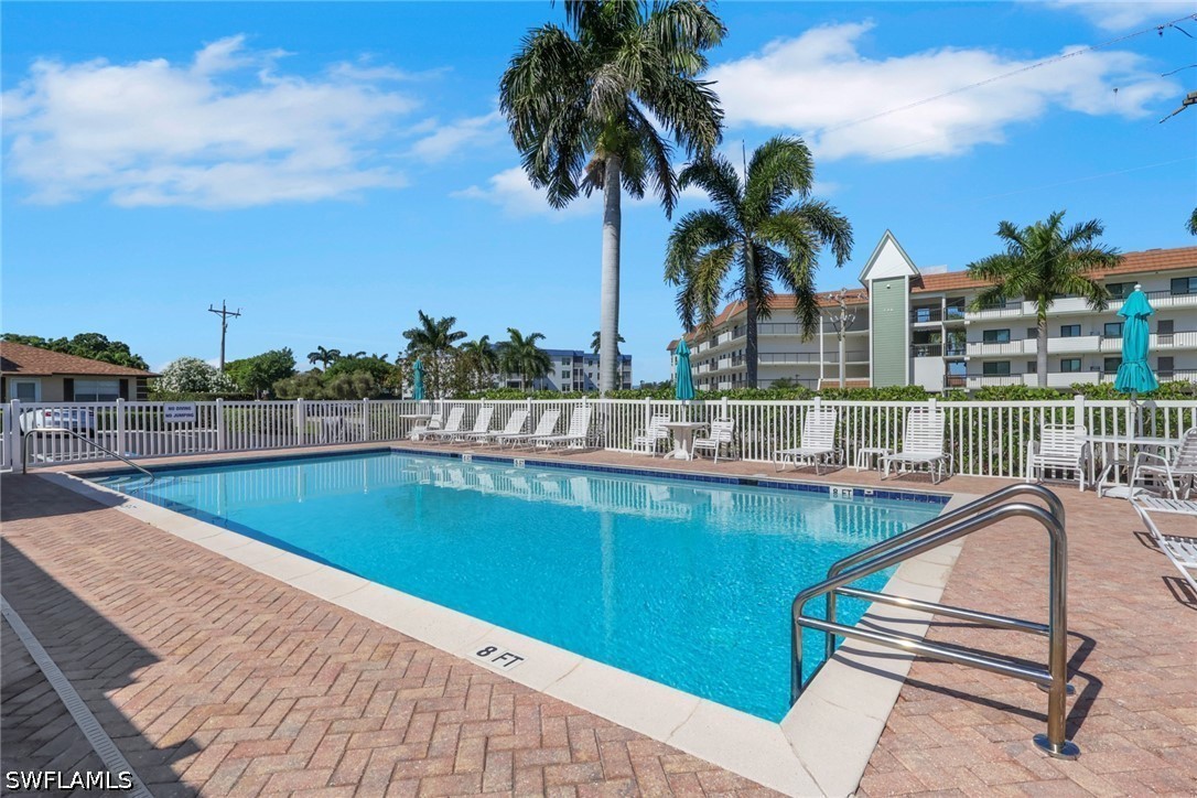 2 Bed Condominium for Sale in Marco Island, photo 28