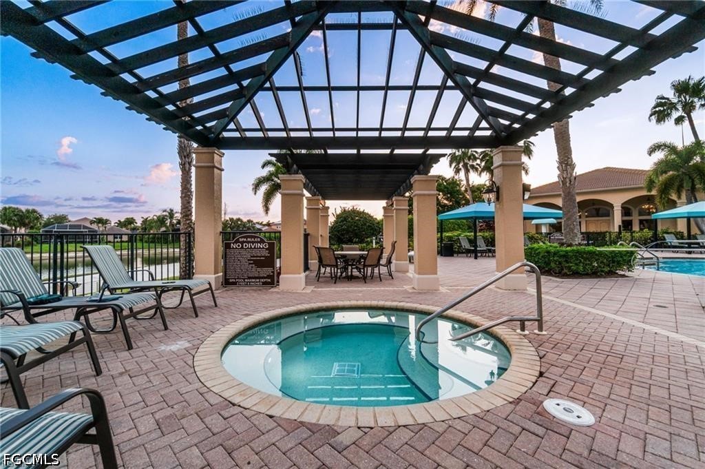 3 Bed Waterfront Home for Sale in Naples, photo 28