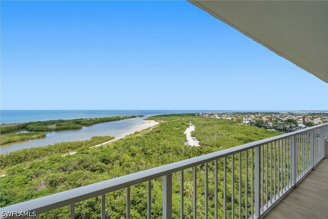 2 Bed Waterfront Home for Sale in Marco Island, photo 28