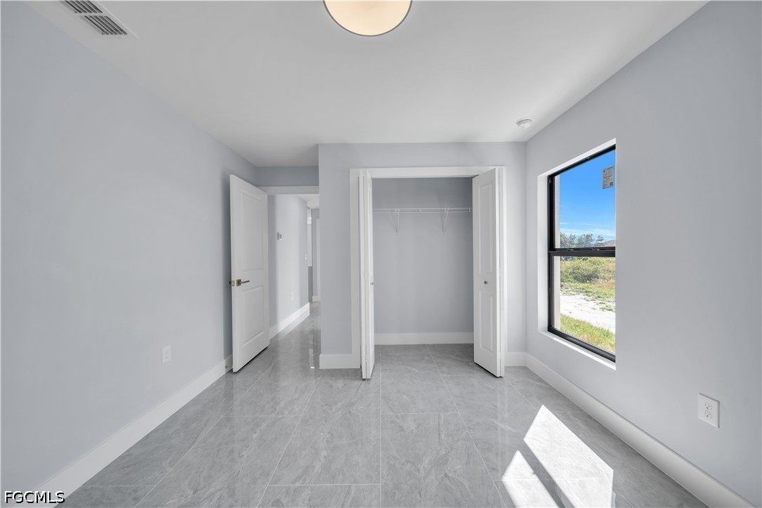 3 Bed SingleFamilyResidence for Sale in Lehigh Acres, photo 28
