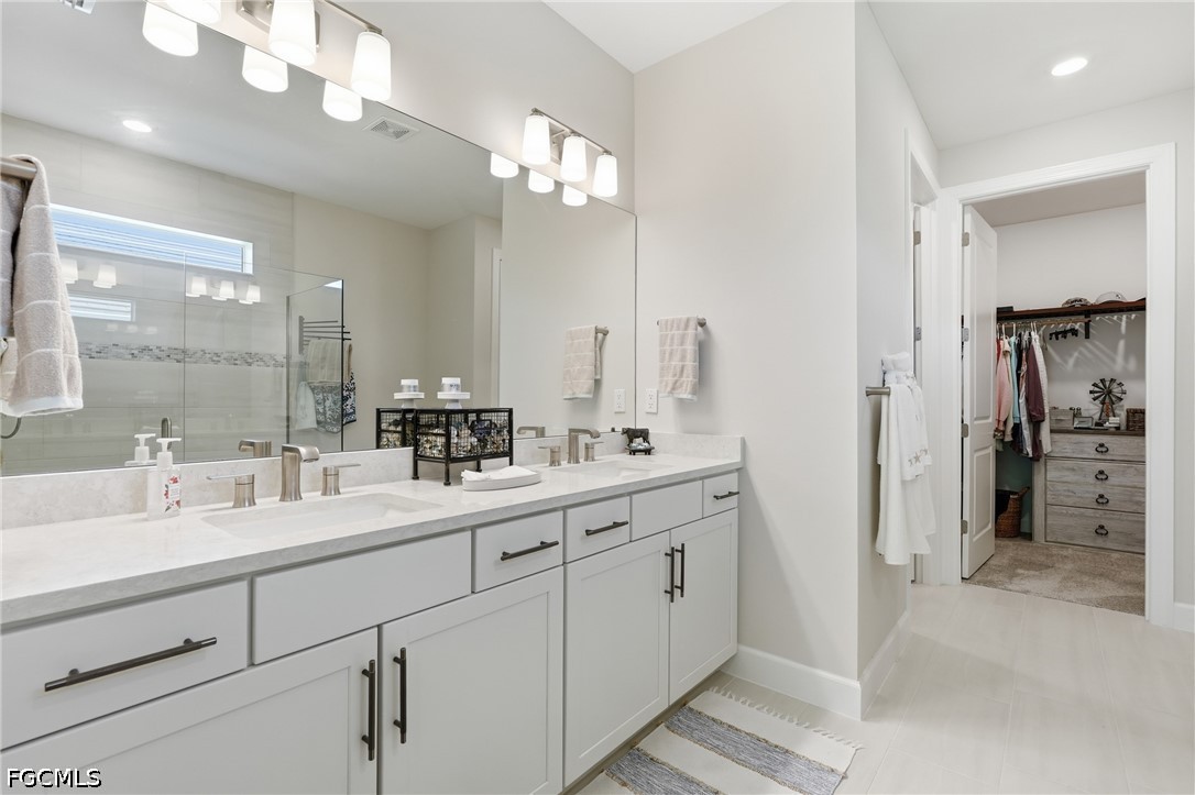 2 Bed SingleFamilyResidence for Sale in North Fort Myers, photo 28