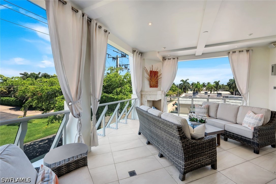 3 Bed Condominium for Sale in 382 Building, photo 28