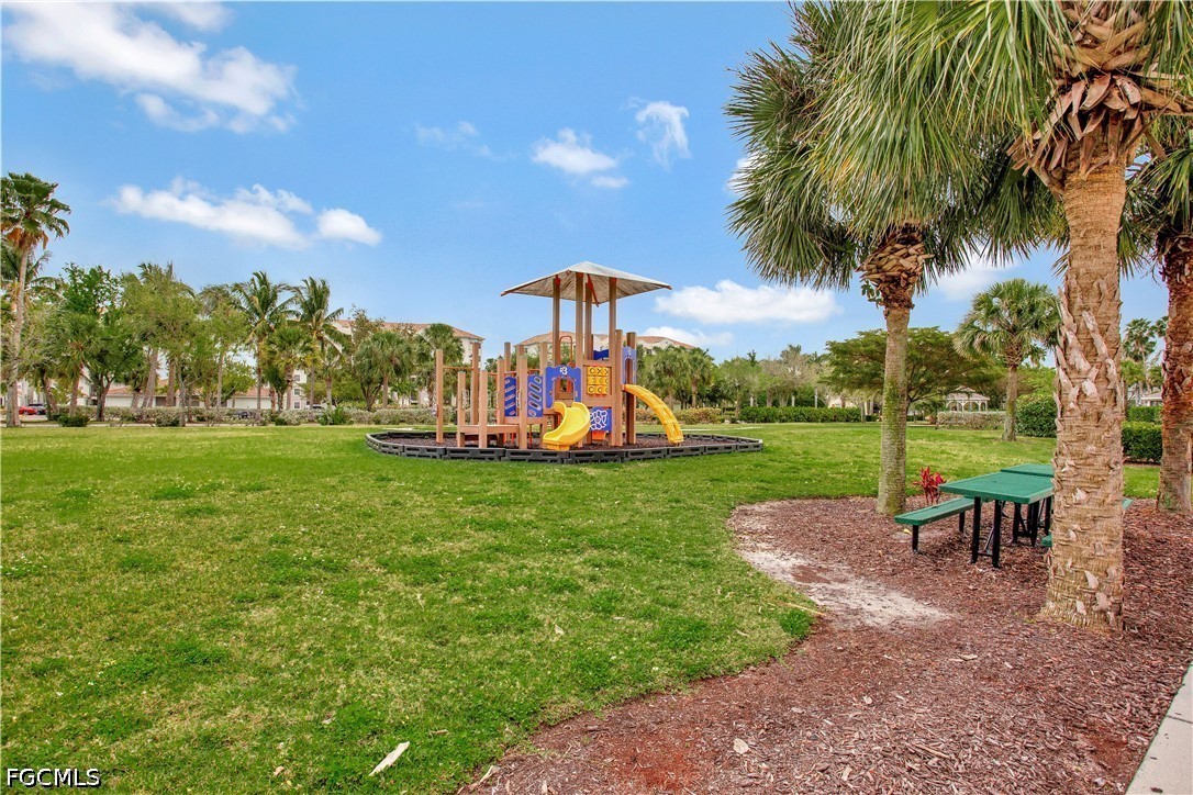 3 Bed Condominium for Sale in Liron Place, photo 28