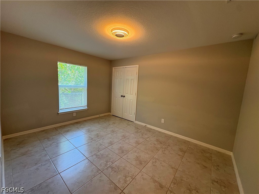 3 Bed SingleFamilyResidence for Sale in Cape Coral, photo 28