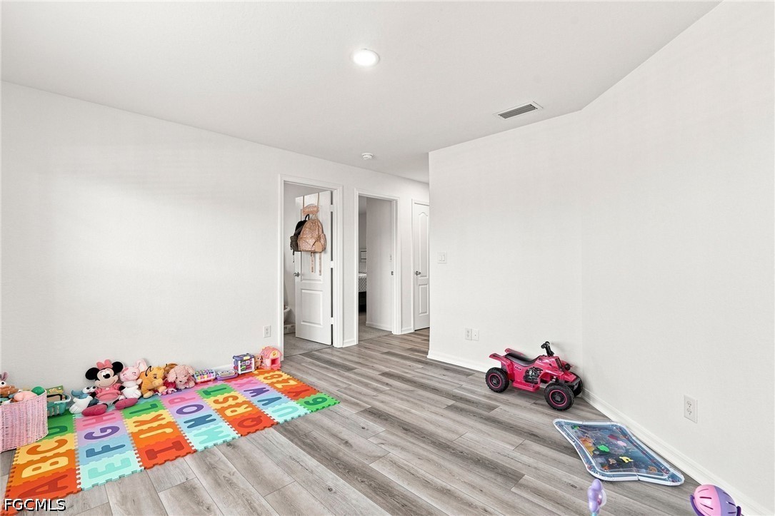 3 Bed SingleFamilyResidence for Sale in Cape Coral, photo 28