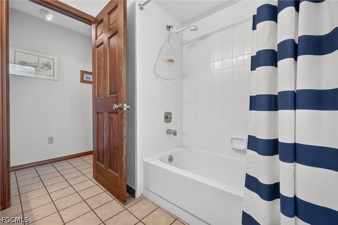 3 Bed Pool Home for Sale in Fort Myers, photo 28