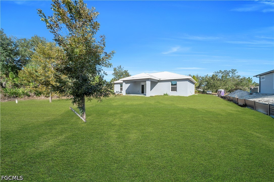 3 Bed SingleFamilyResidence for Sale in Lehigh Acres, photo 28