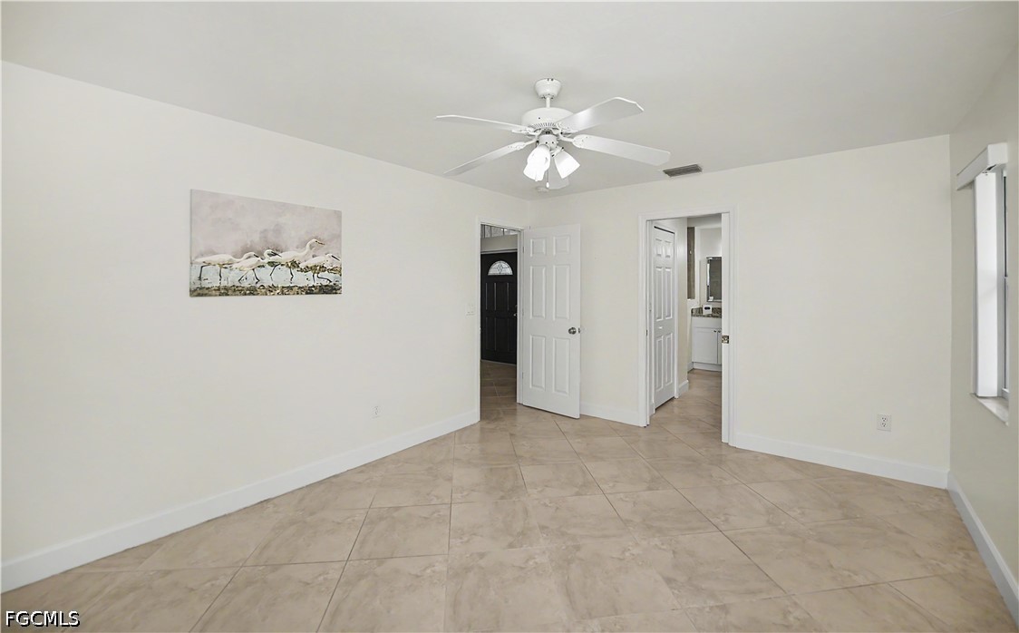 3 Bed SingleFamilyResidence for Sale in Cape Coral, photo 28