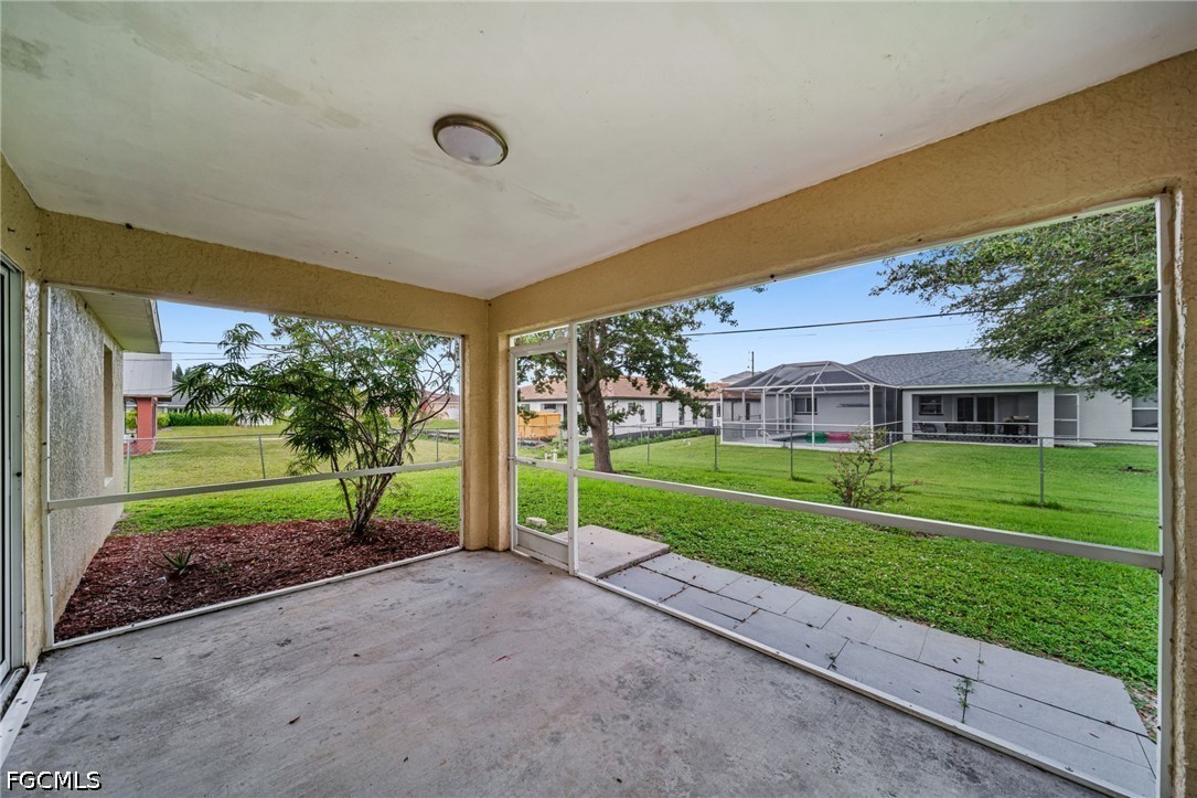 3 Bed SingleFamilyResidence for Sale in Cape Coral, photo 28