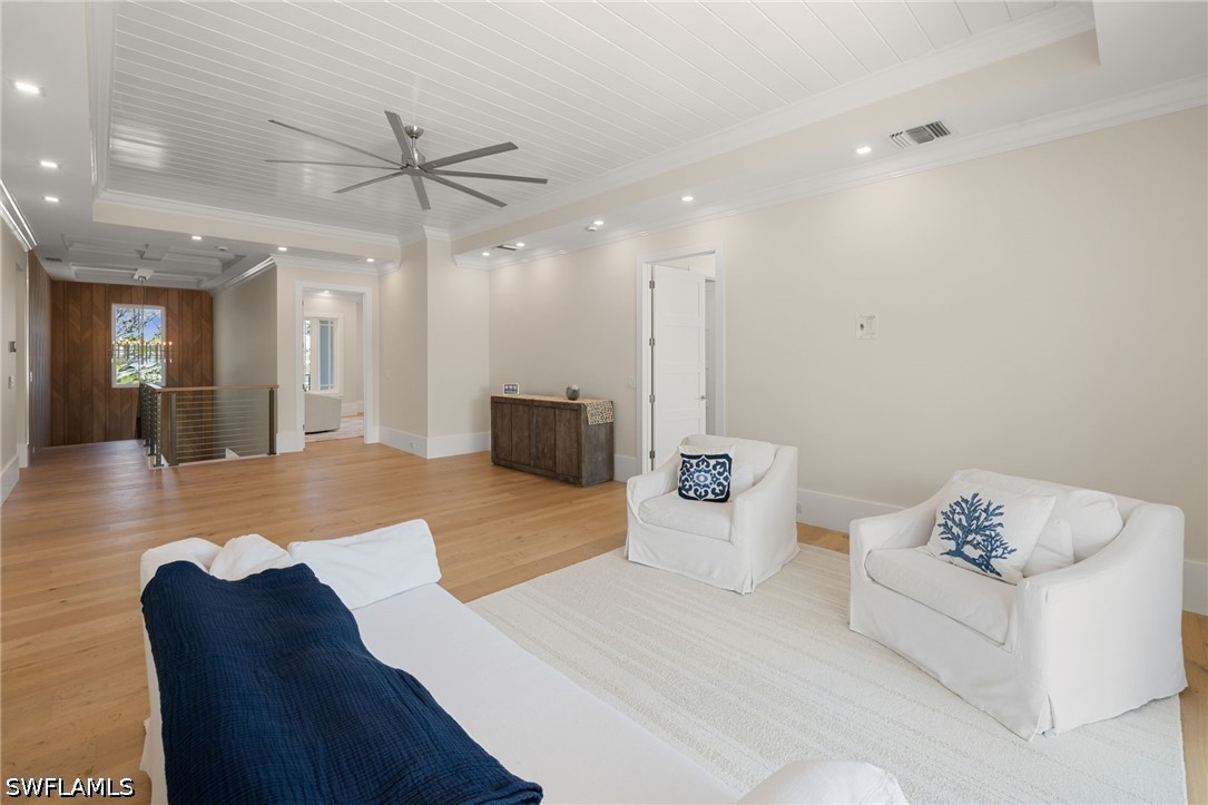 5 Bed Pool Home for Sale in Moorings, photo 28