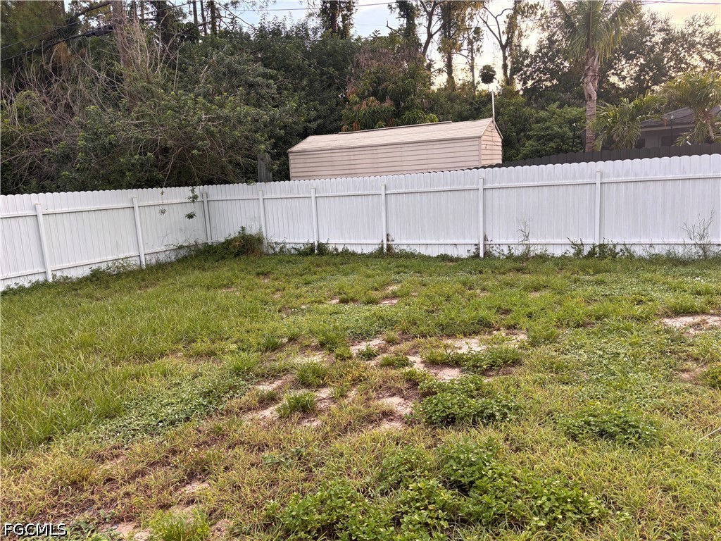 3 Bed SingleFamilyResidence for Sale in Lehigh Acres, photo 28