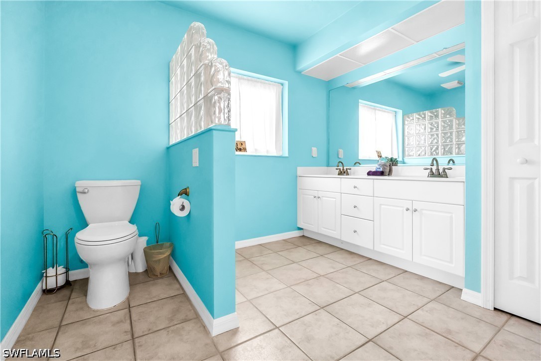 4 Bed Pool Home for Sale in Cape Coral, photo 28