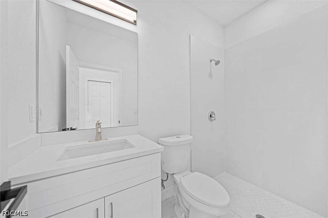 3 Bed SingleFamilyResidence for Sale in Lehigh Acres, photo 28