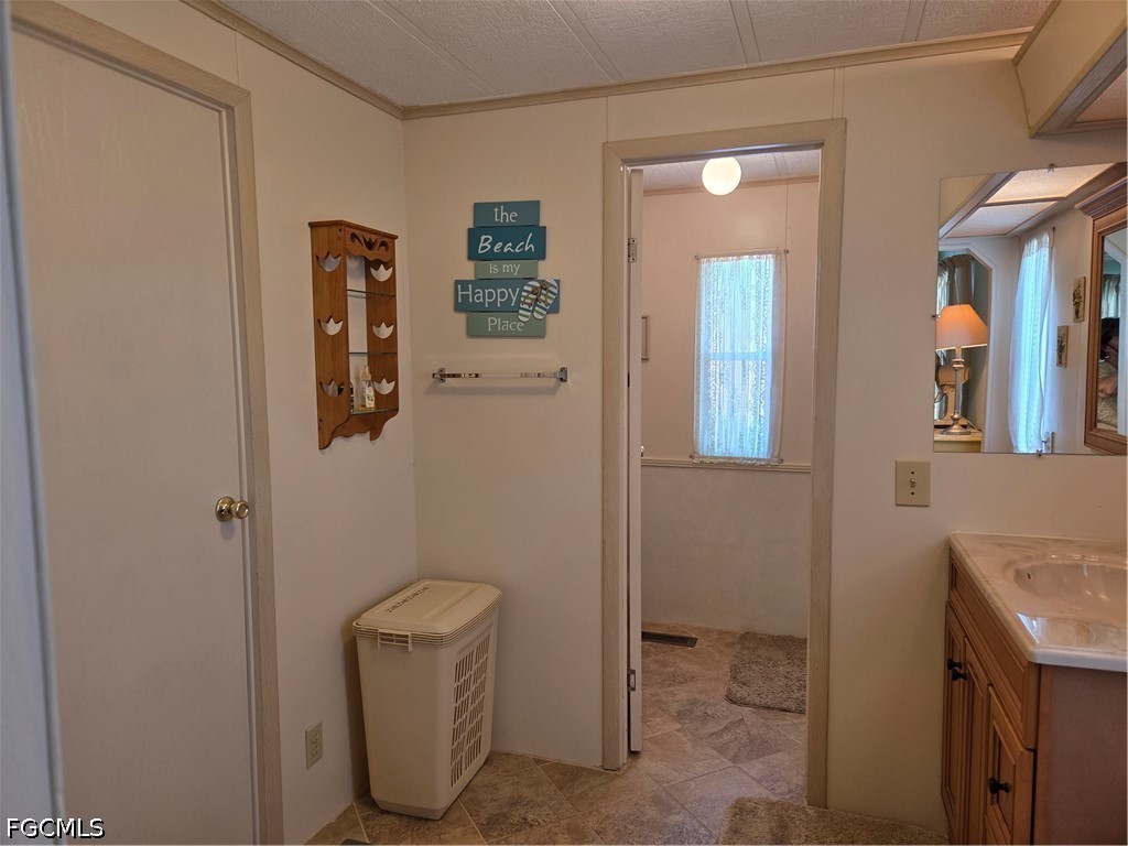 2 Bed ManufacturedHome for Sale in North Fort Myers, photo 28