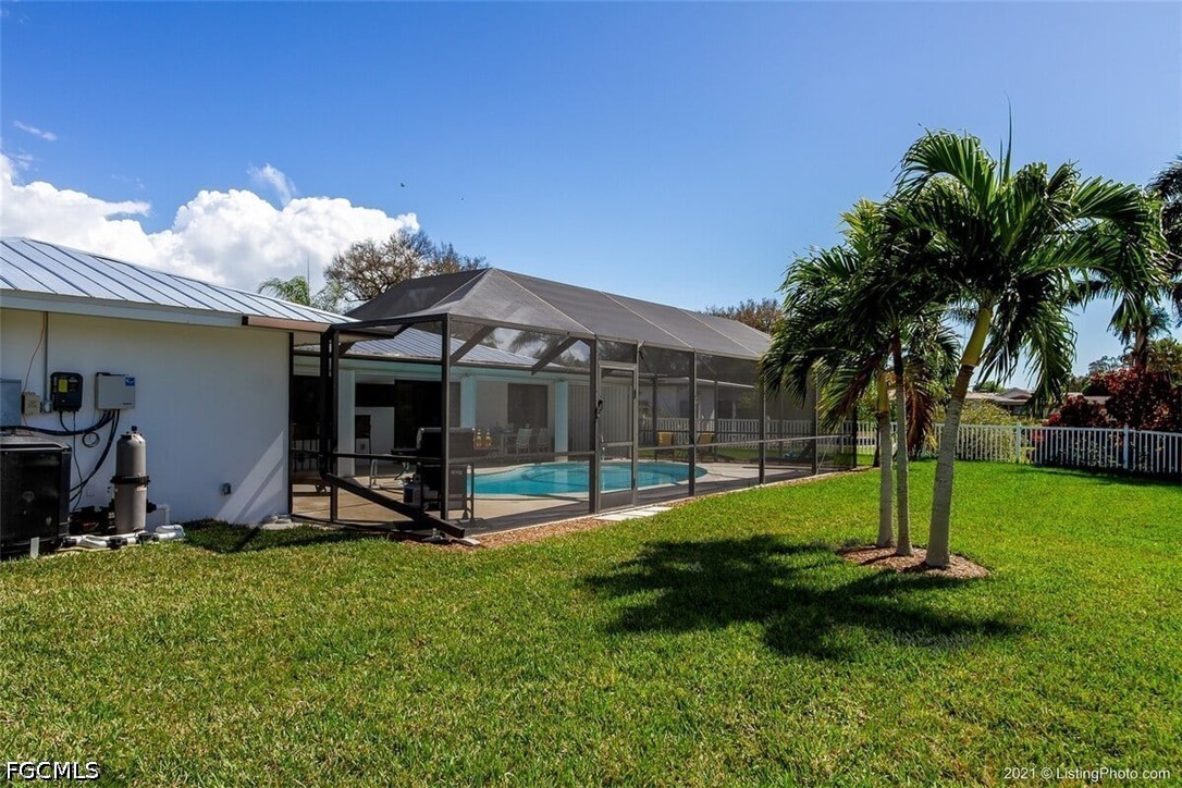 2 Bed Pool Home for Sale in Cape Coral, photo 28
