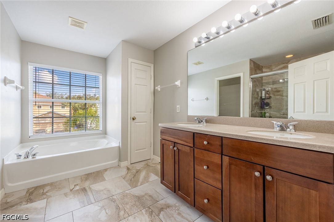 3 Bed Pool Home for Sale in Sherwood, photo 28