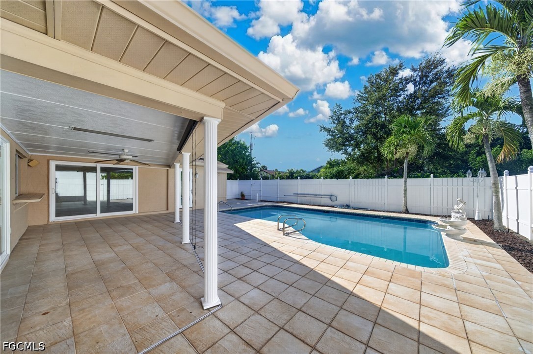 3 Bed Pool Home for Sale in Cape Coral, photo 28