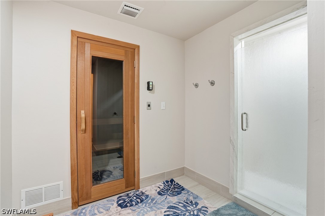 2 Bed Waterfront Home for Sale in Creciente, photo 28