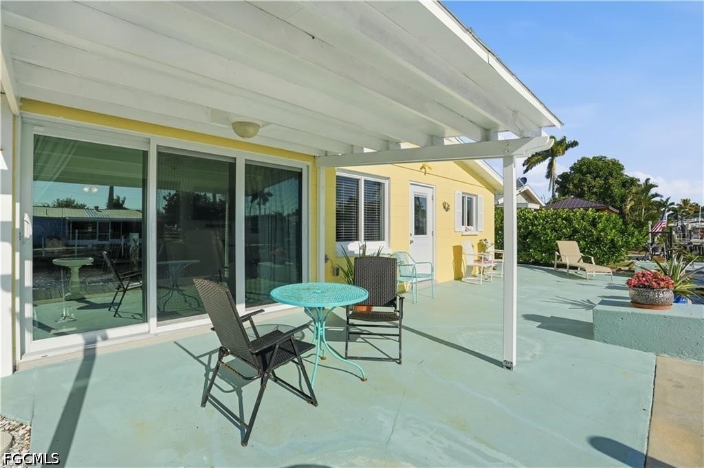 2 Bed Waterfront Home for Sale in Matlacha, photo 28