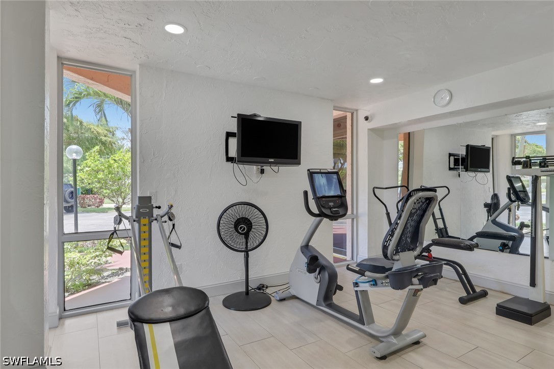 1 Bed Condominium for Sale in Naples, photo 28
