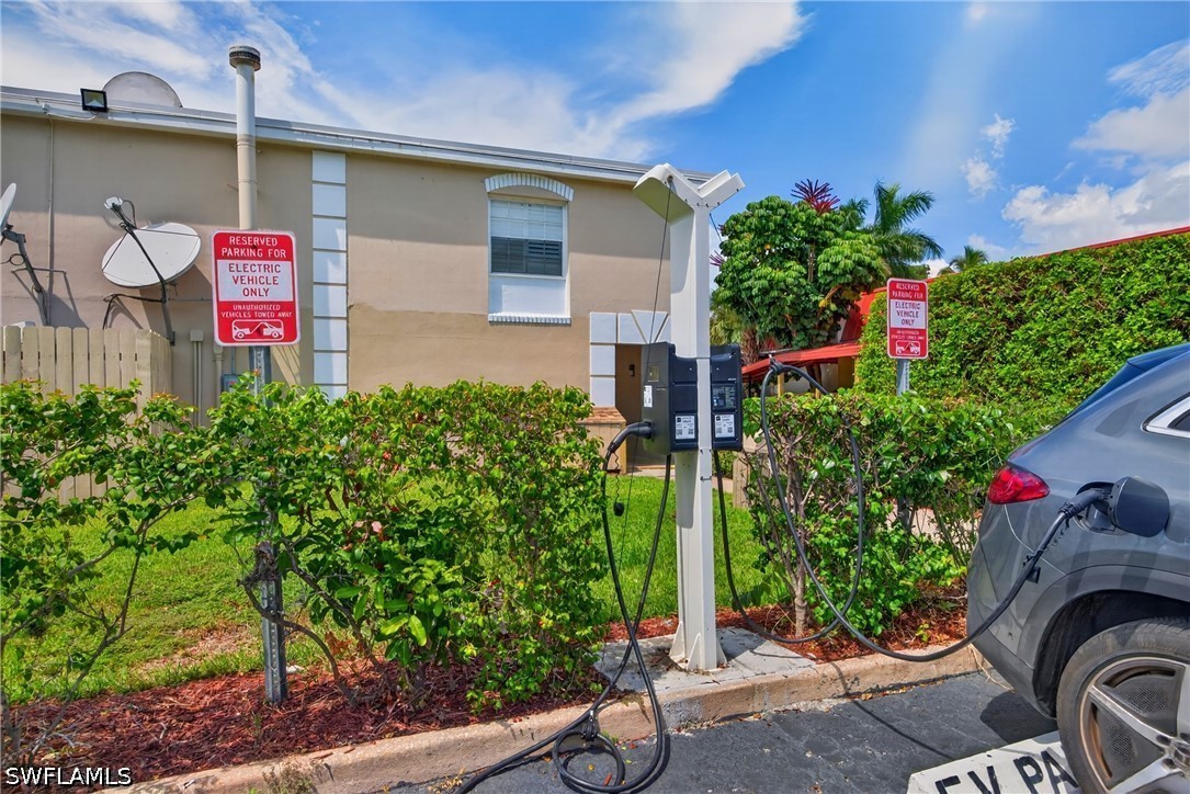 1 Bed Condominium for Sale in Naples, photo 28