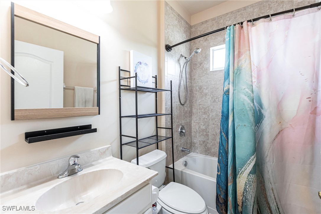 5 Bed Pool Home for Sale in Promenade West, photo 29