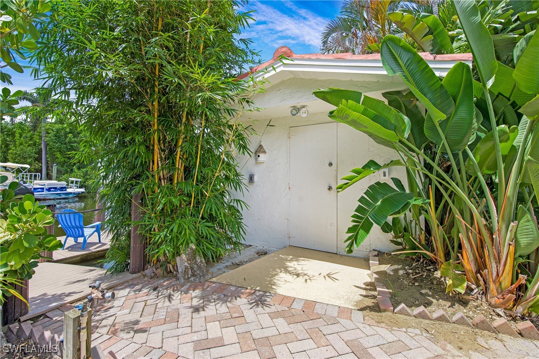 3 Bed Pool Home for Sale in Golden Shores, photo 29