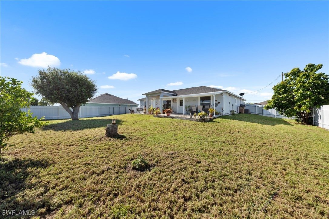 3 Bed SingleFamilyResidence for Sale in Cape Coral, photo 29