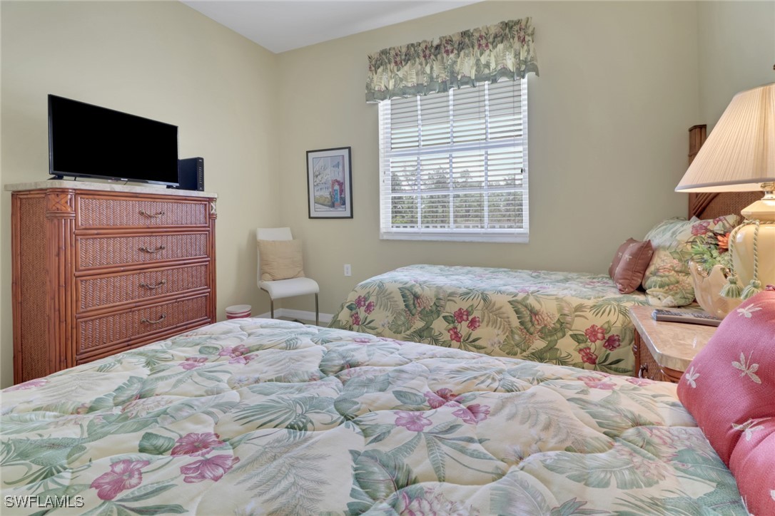 2 Bed Waterfront Home for Sale in Naples, photo 29