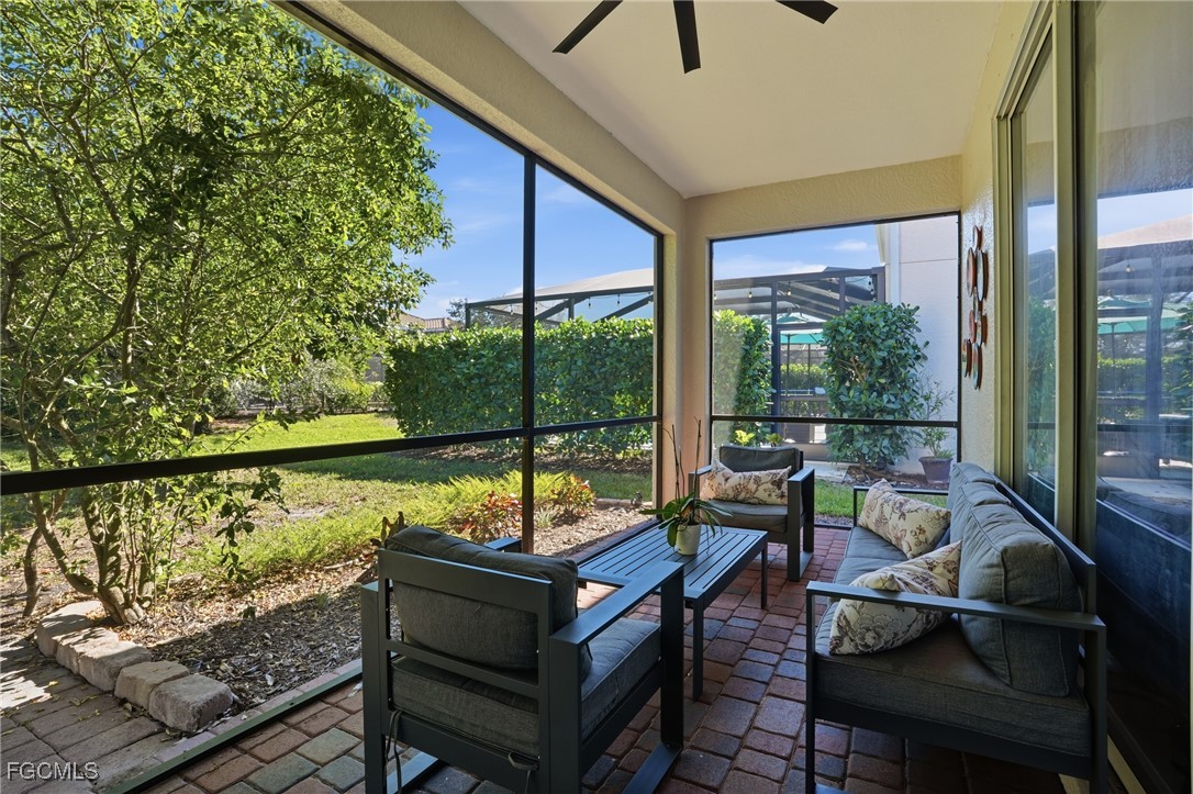 4 Bed SingleFamilyResidence for Sale in Naples, photo 29