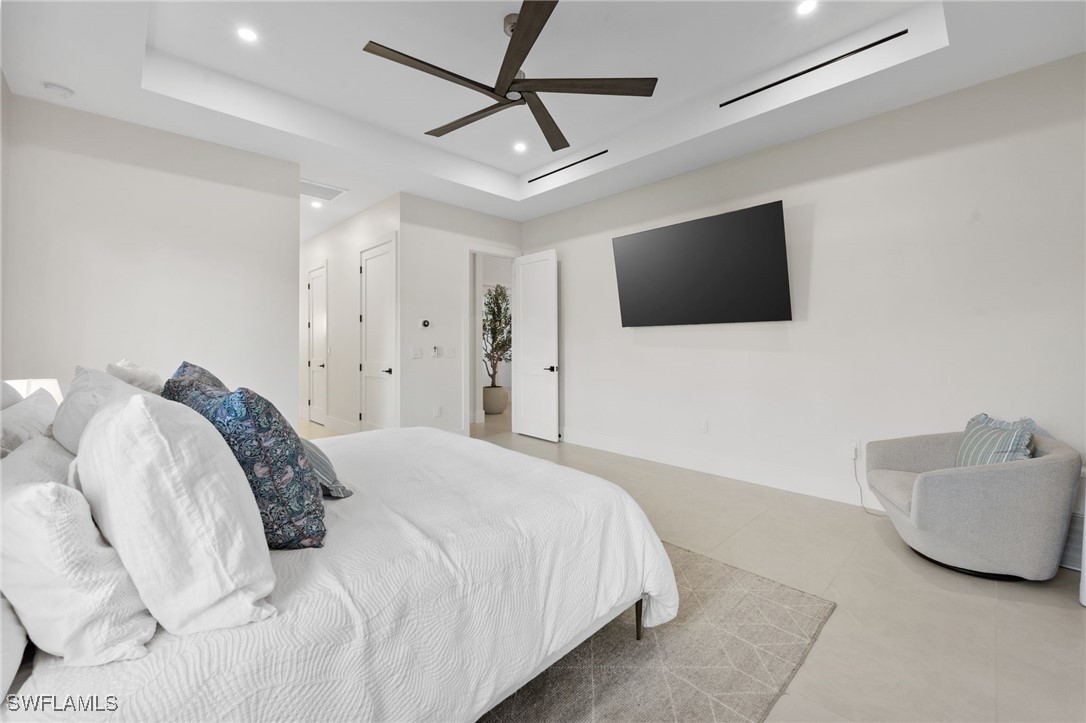 4 Bed SingleFamilyResidence for Sale in Naples, photo 29