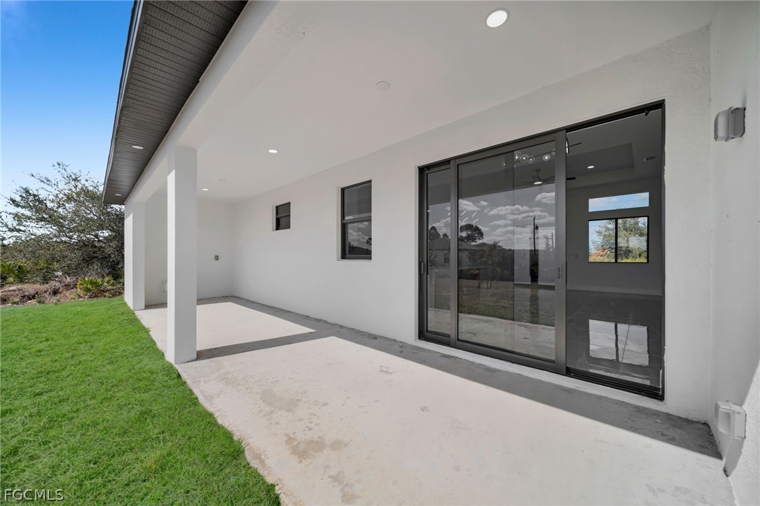 3 Bed SingleFamilyResidence for Sale in Lehigh Acres, photo 29