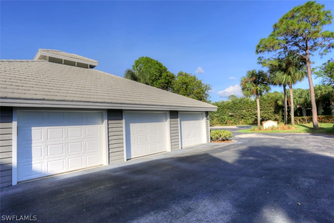 2 Bed Condominium for Sale in Naples, photo 29