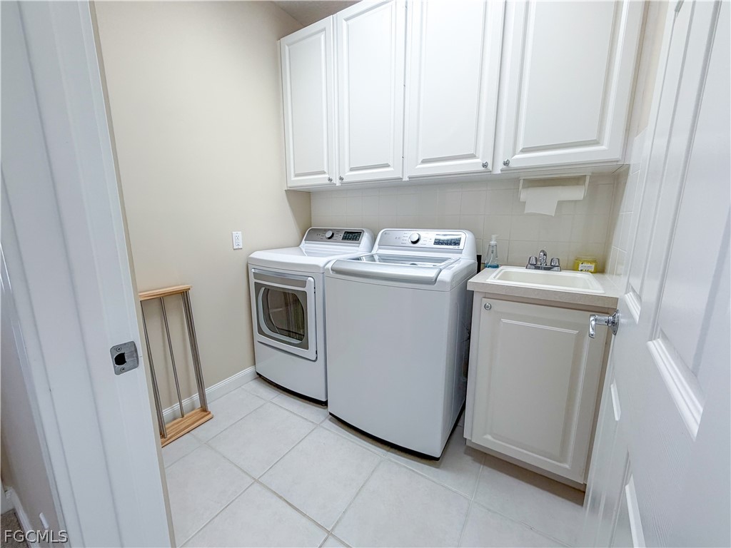 3 Bed Waterfront Home for Sale in San Remo, photo 29