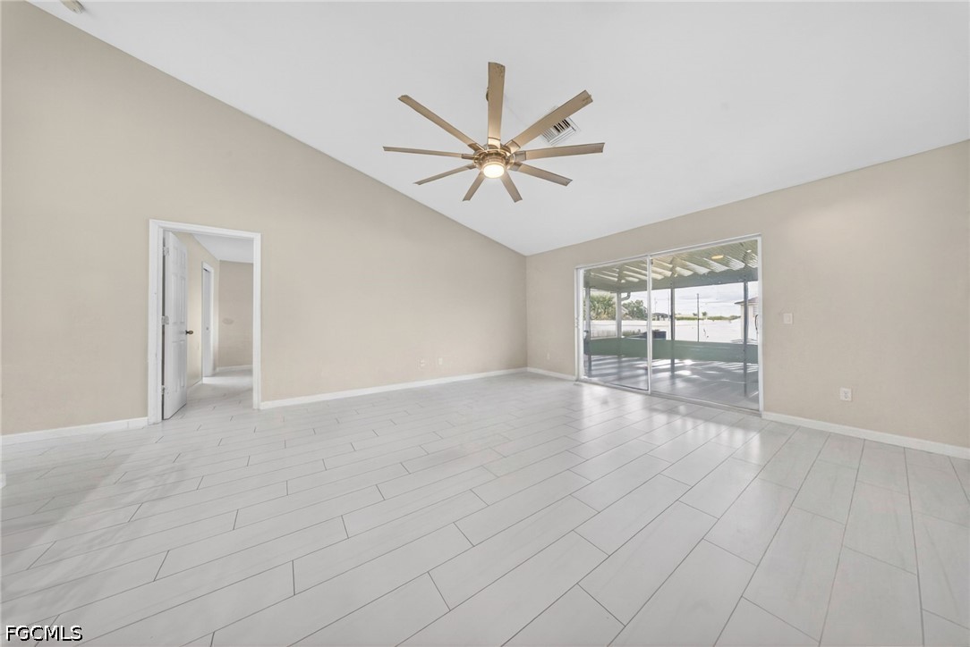 3 Bed SingleFamilyResidence for Sale in Cape Coral, photo 29