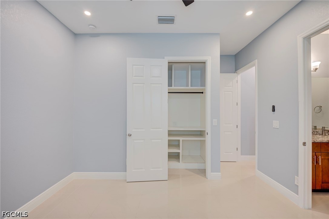 4 Bed SingleFamilyResidence for Sale in Lehigh Acres, photo 29