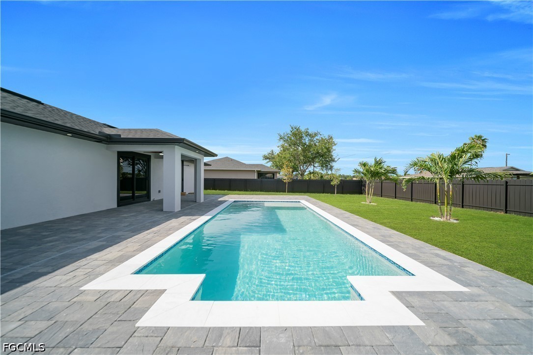 3 Bed Pool Home for Sale in Cape Coral, photo 29