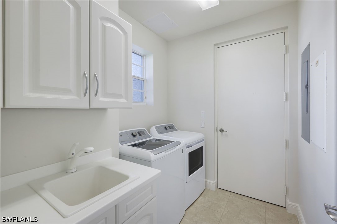 3 Bed Waterfront Home for Sale in Naples, photo 29