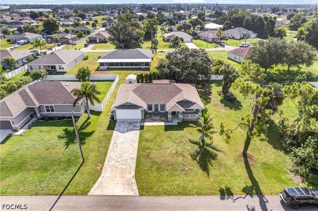 3 Bed SingleFamilyResidence for Sale in Cape Coral, photo 29